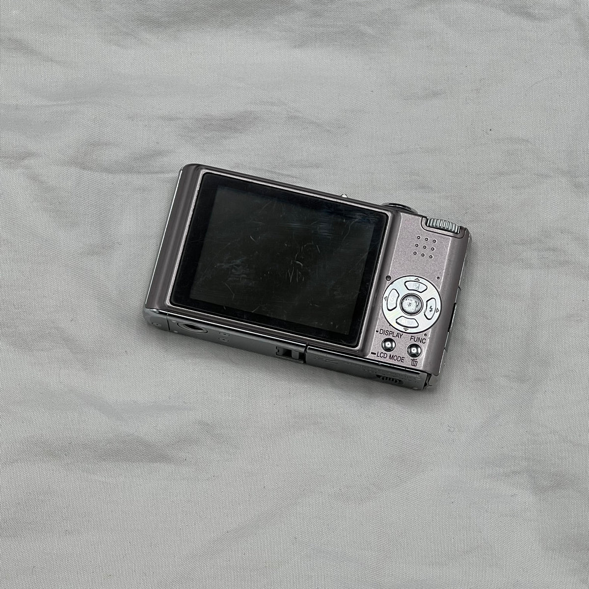 Panasonic Lumix DMC-FX30 Digicam