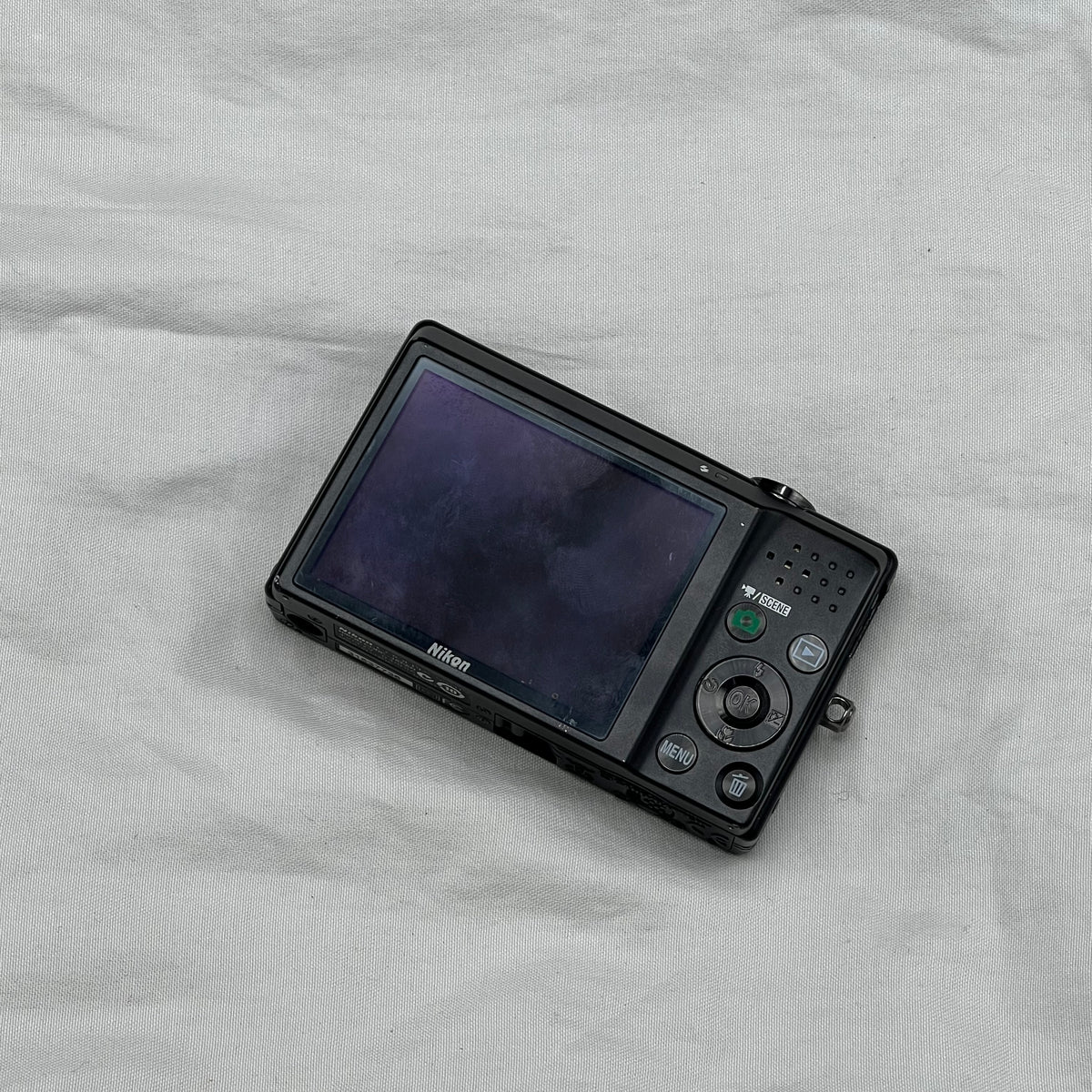 Nikon Coolpix S570