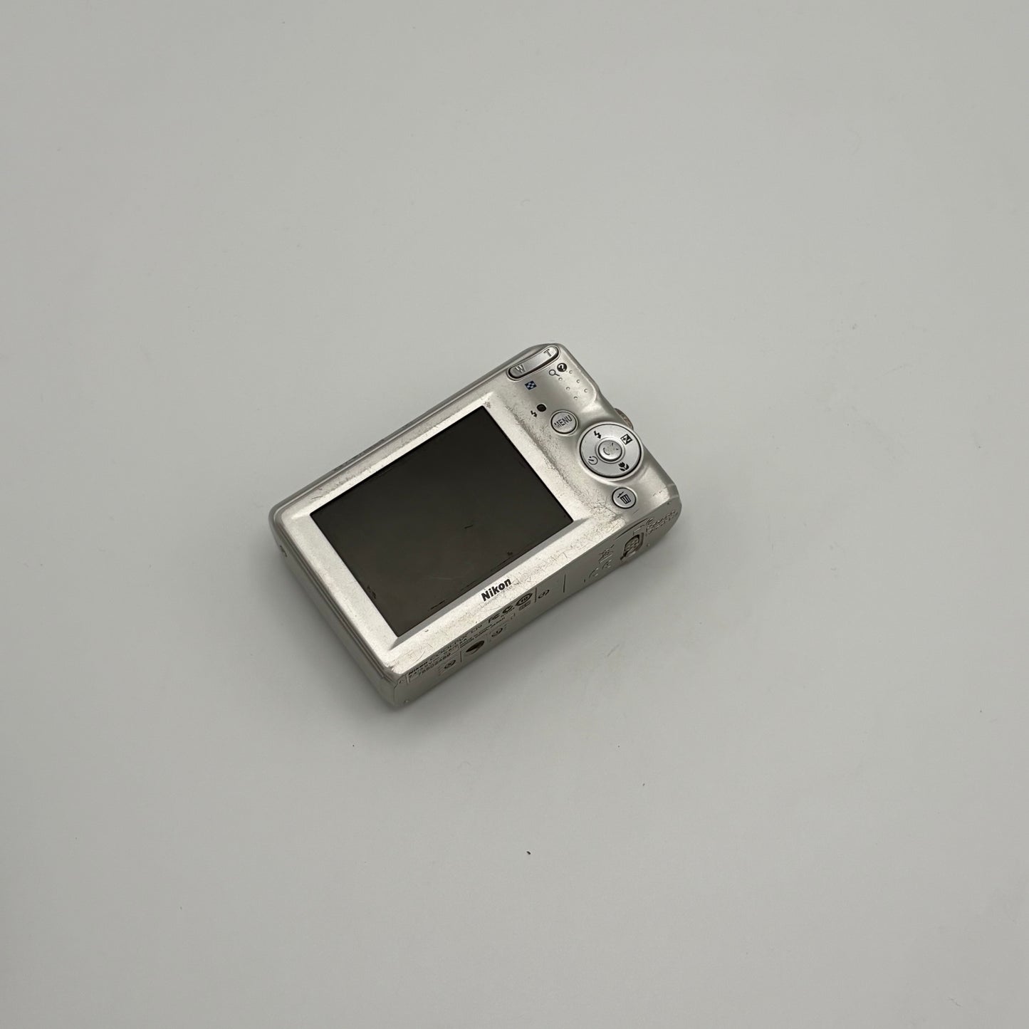 Nikon Coolpix L19
