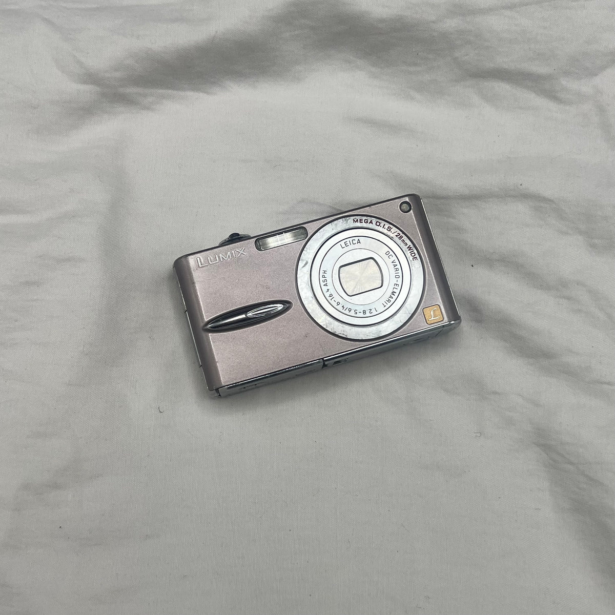 Panasonic Lumix DMC-FX30 Digicam