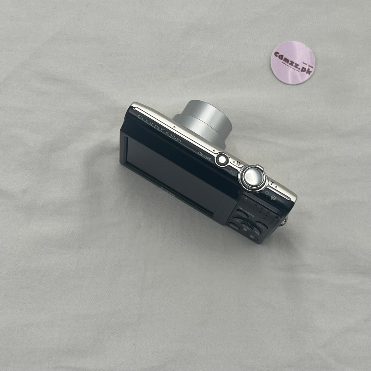 Nikon Coolpix S2500 12MP point and shoot digicam in silver