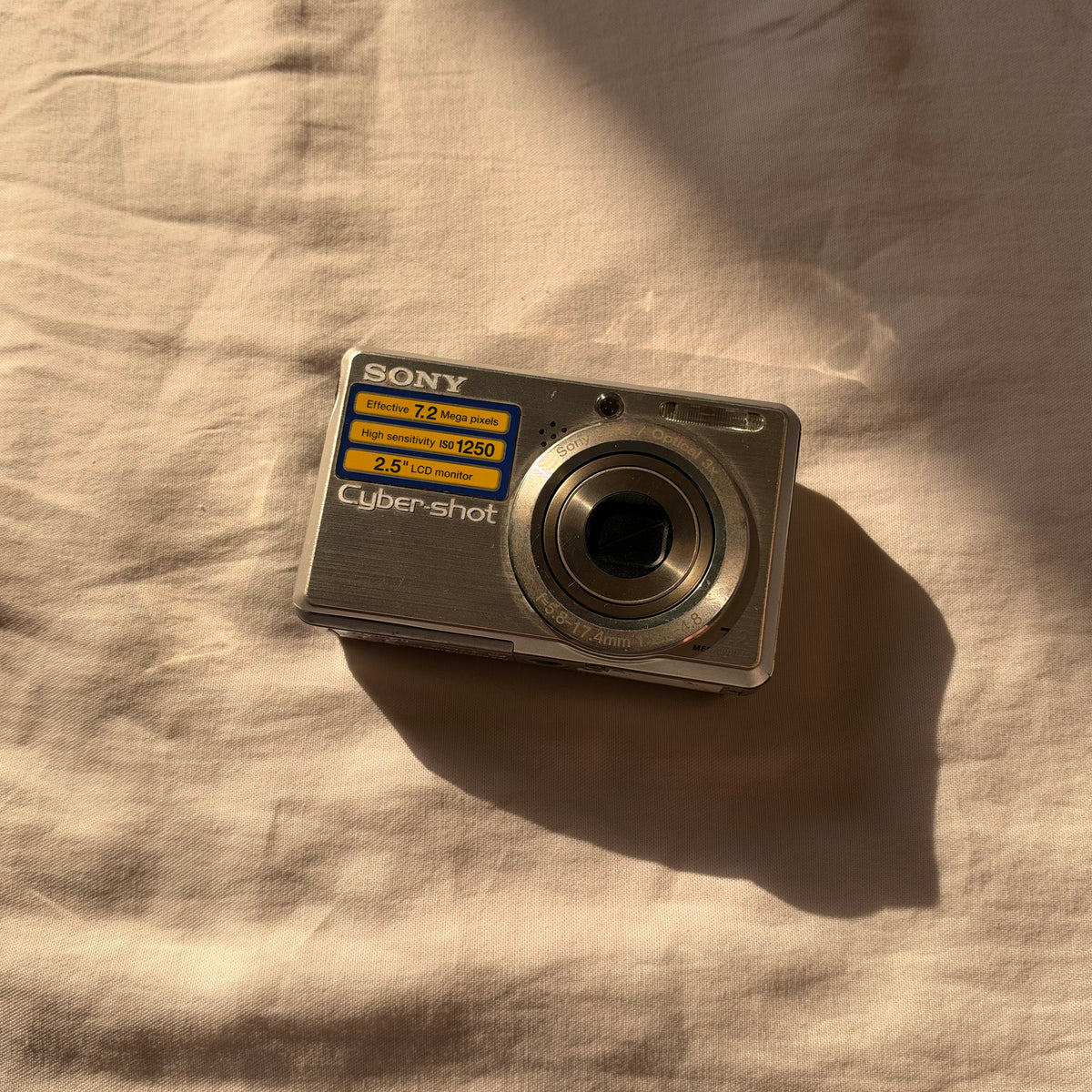 Sony Cyber-shot DSC-S750 (Silver)