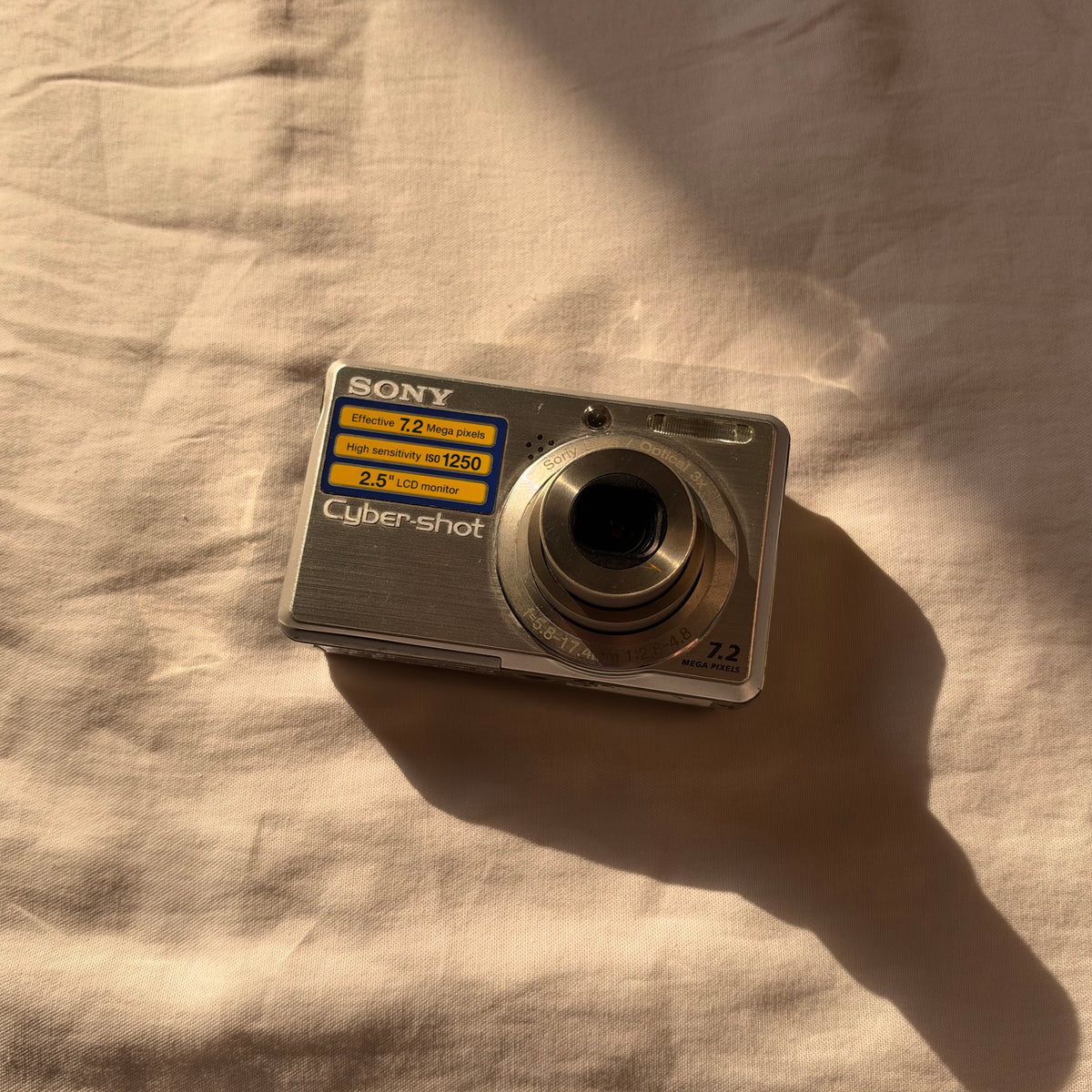 Sony Cyber-shot DSC-S750 (Silver)