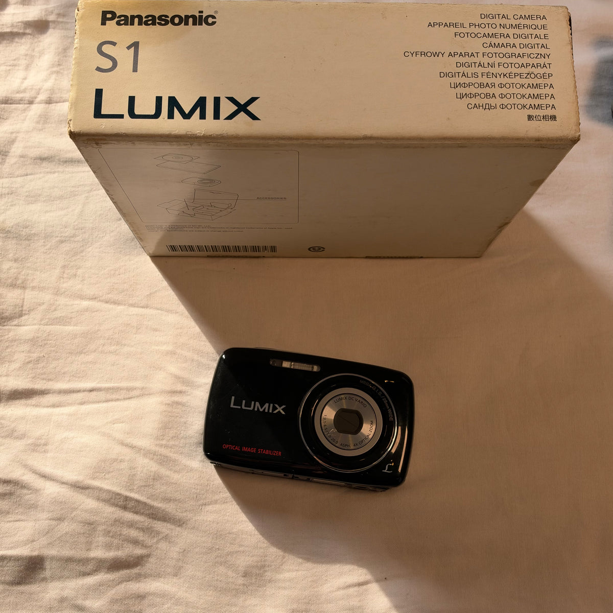 Lumix DMC S1