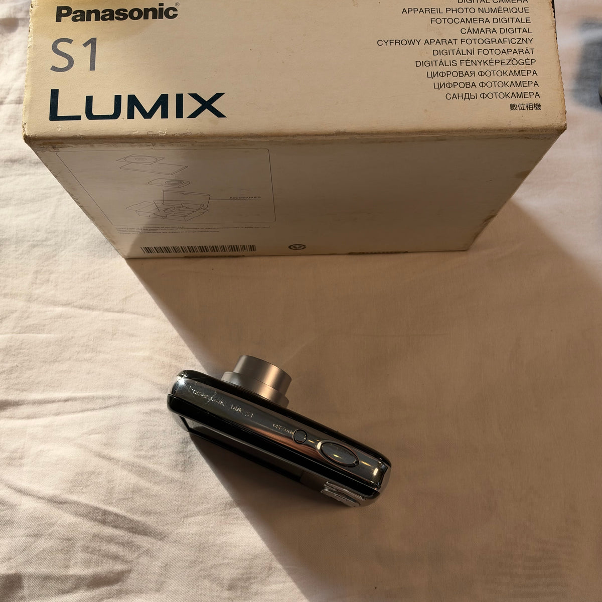 Lumix DMC S1